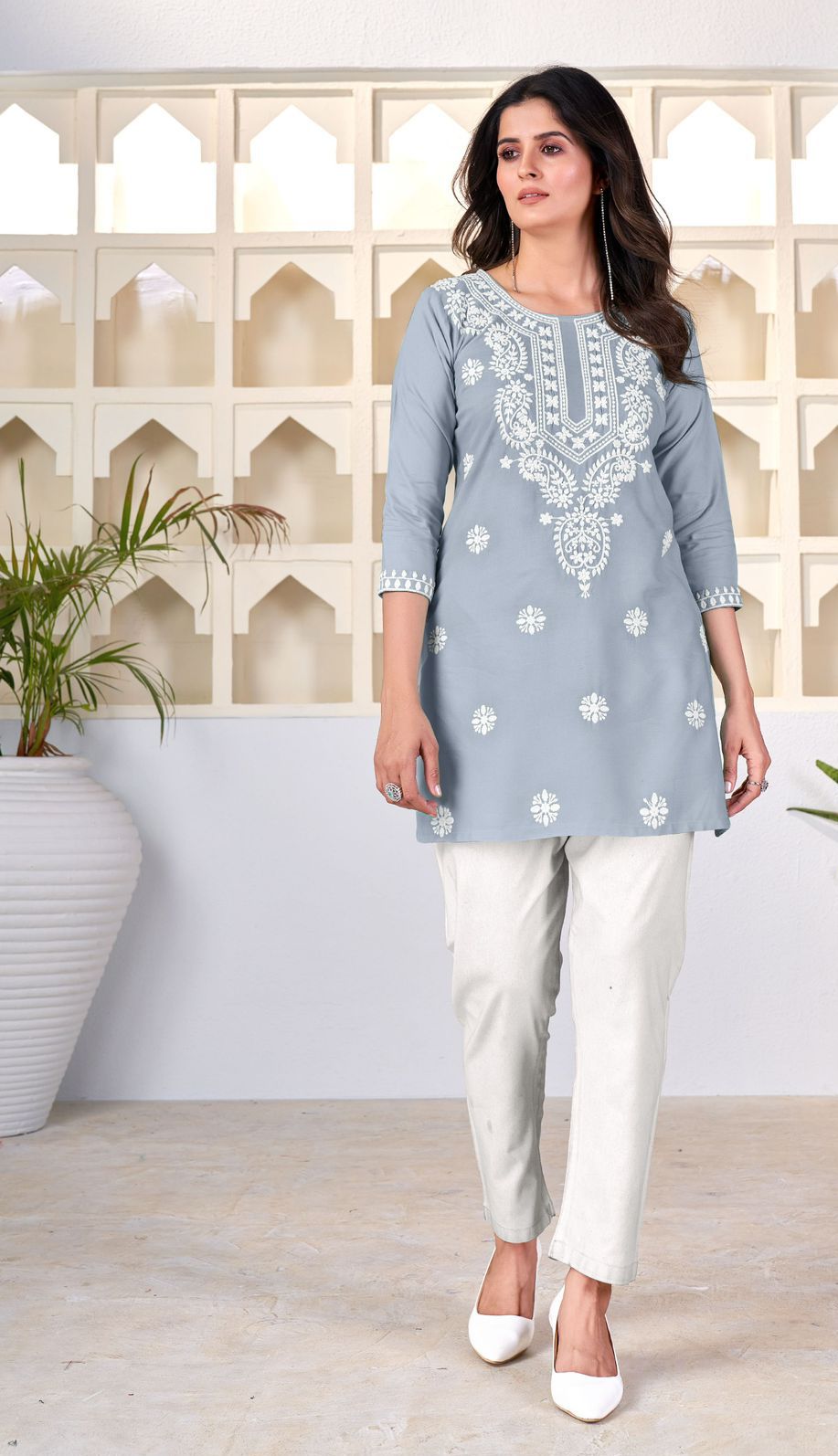 Chikankari Kurti