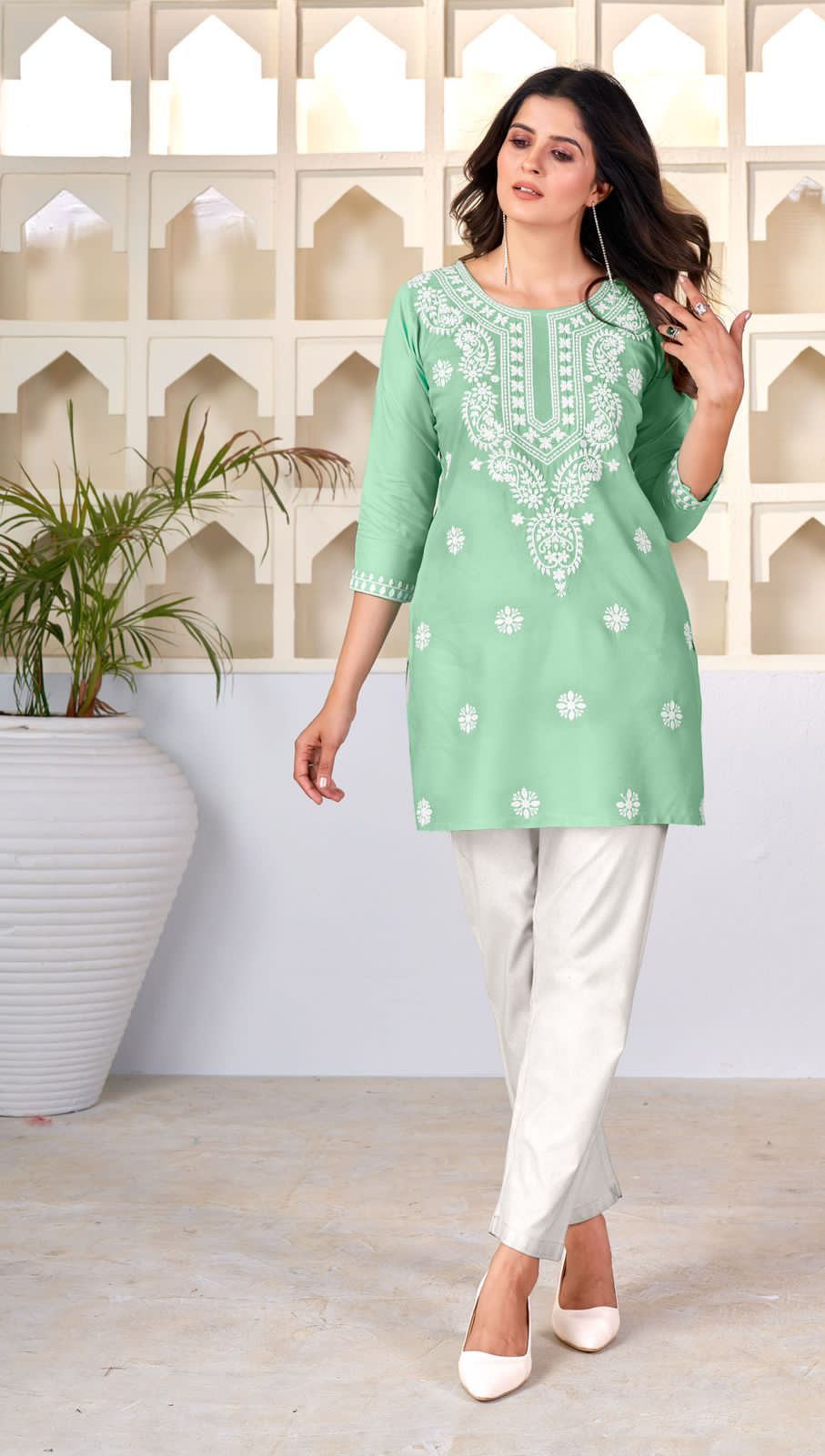 Chikankari Kurti