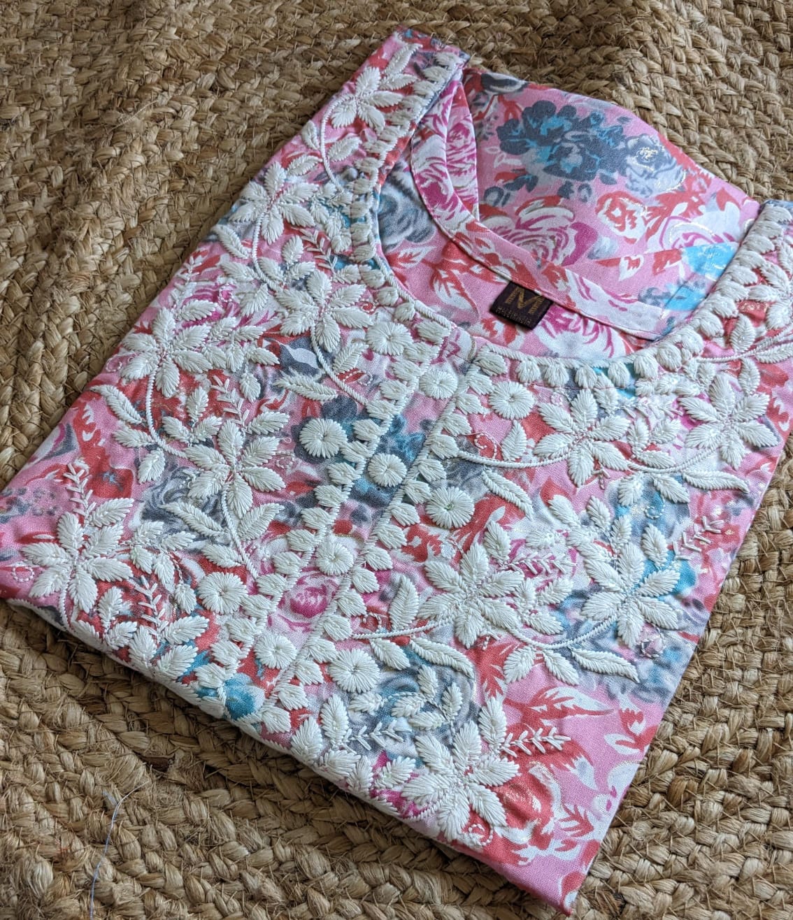 Beautiful Chikankari Kurti