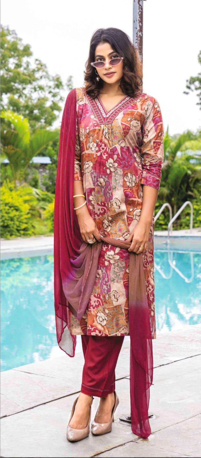 Kurti Pant Dupatta Set Red